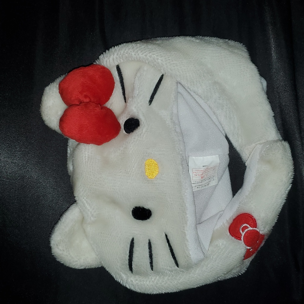 Hello Kitty Winter hat with velcro